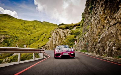Η Porsche πήγε στους δρόμους της φωτιάς – Σε ένα μαγικό μέρος 