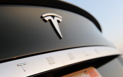 Η Tesla βγάζει κέρδος πουλώντας …ρύπους
