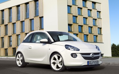 Τρικύλινδρος 1000άρης για το Adam 90 και 115 ίππων
