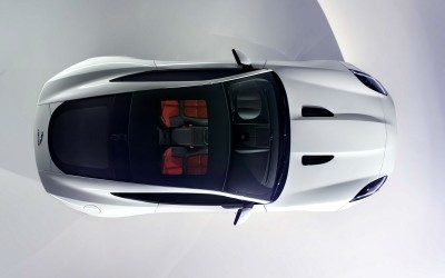 Jaguar F-Type Coupe από... πάνω