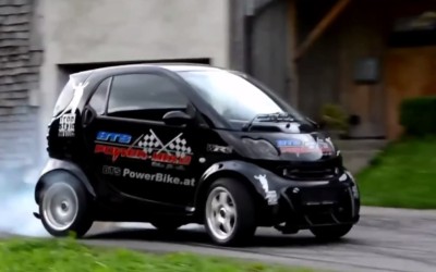 Video: Smart με μοτέρ από Hayabusa. Με Turbo