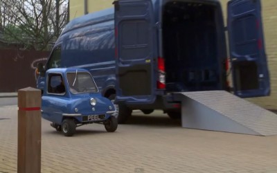 VIDEO: Τι κάνει ένα Peel P50 μέσα στο Transit;