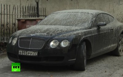 Video: Μην ξαναπαρκάρεις εκεί την Bentley!
