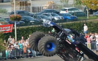 Video: Σοκ με δύο νεκρά παιδιά σε επίδειξη Monster Truck

