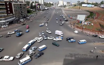 Video: Απόλυτο χάος σε διασταύρωση στην Addis Ababa

