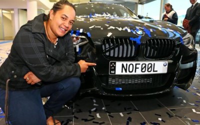 Της χάρισαν BMW Σειρά 1 την… 1η Απριλίου