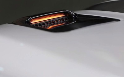 Ford Mustang GT με φλας στο… καπό (VIDEO)