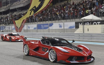 4 σπάνιες Ferrari FXX K μέσα στην πίστα (VIDEO)