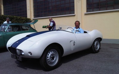 Arnold Bristol 404: Χαμένο στη μετάφραση