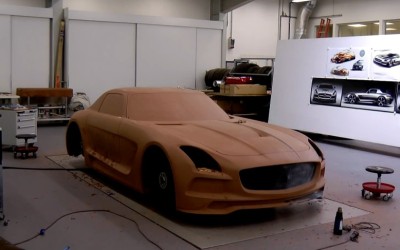 SLS AMG Black Series κατασκευασμένη από πυλό 
