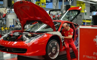 Ferrari: Αύξηση παραγωγής κατά 30%

