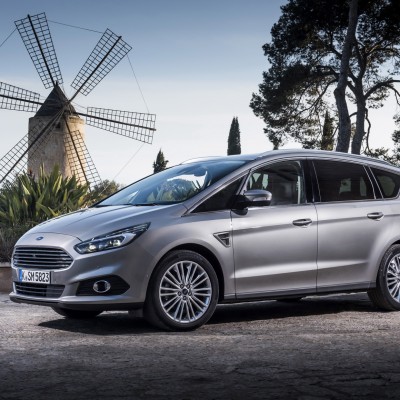 Νέο FORD S-MAX: Πολυμορφική ευφυία
