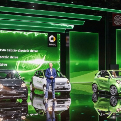 Πρεμιέρα στο Παρίσι τα ηλεκτρικά Smart