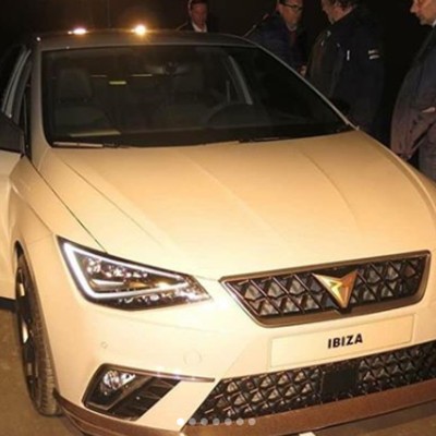 To νέο λογότυπο CUPRA επάνω στο νέο Ibiza