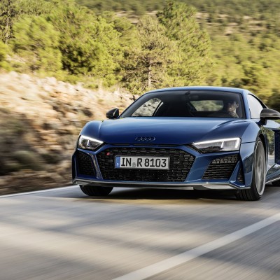 Νέο Audi R8 με ακόμη πιο δυνατό V10 (vid)