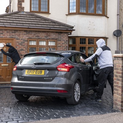 Η Ford βρήκε τη λύση για την αντιμετώπιση των ληστών με τον αναμεταδότη σήματος