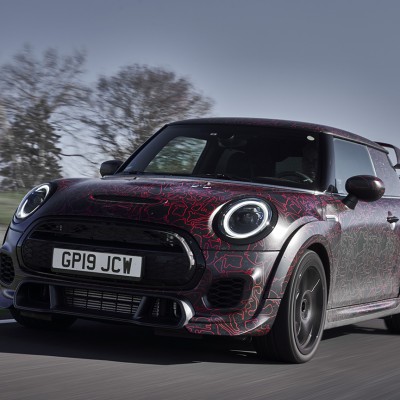 MINI JCW GP: Περισσότεροι από 300 ίπποι αφηνίασαν” στην Πράσινη Κόλαση (vid)