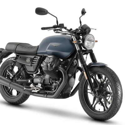 Νέα Moto Guzzi V7 III Stone “Night Pack”