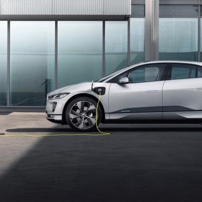 Η Jaguar I-Pace έγινε ταχύτερη... στην φόρτιση