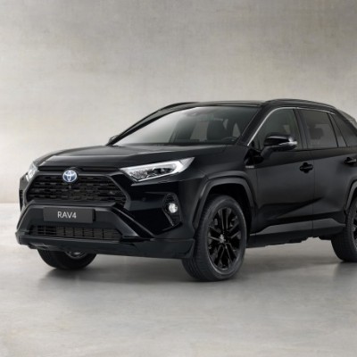 Αυτό είναι το Toyota RAV4 Hybrid Black Edition