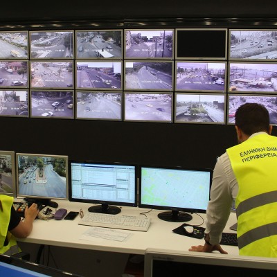 Εικόνα από 250 κάμερες σε 44 οθόνες: Το GOCAR στο Κέντρο Διαχείρισης Κυκλοφορίας