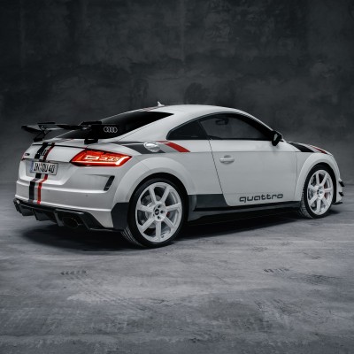 40 μοναδικά κομμάτια για τα 40 χρόνια quattro