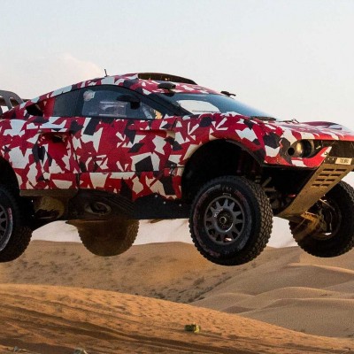 Αυτό είναι το αυτοκίνητο των 400 ίππων των Loeb και Roma για το Ράλι Ντακάρ!