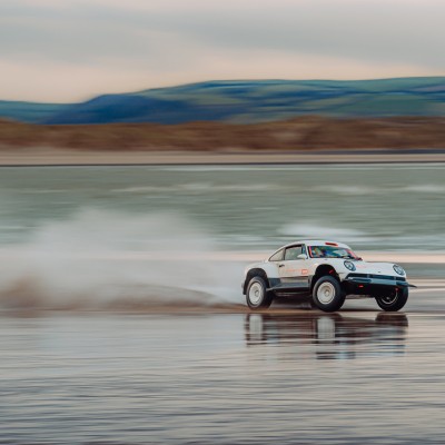 Μία 911 για off road παιχνίδι [Video]