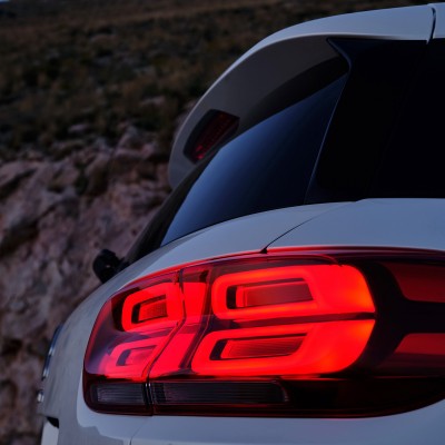 Μεγάλο SUV με 720 lt πορτμπαγκάζ, 130 ίππους και τιμή 30.750 € - Ποιο είναι;