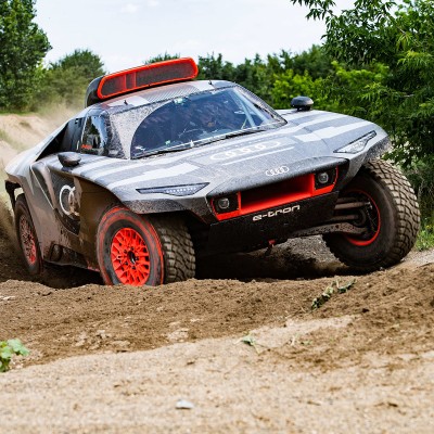 Σκληρές δοκιμές για το ηλεκτρικό Audi RS Q e-tron για το Ράλι Ντακάρ