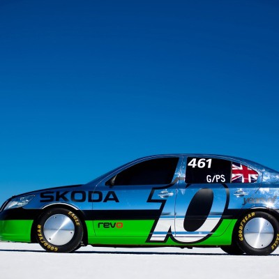 Το ταχύτερο Skoda ever: Βελτιωμένο Octavia vRS έπιασε 365km/h στο Bonneville Salt Flats!