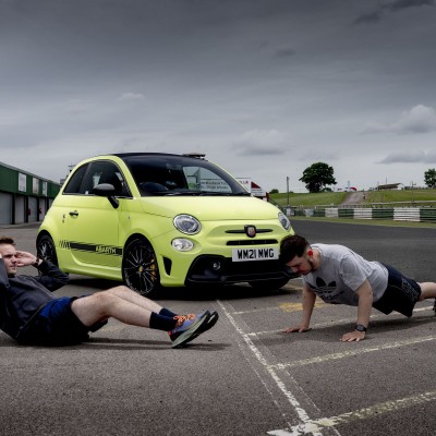 Έρευνα: Η οδήγηση σε πίστα σε ανεβάζει πιο πολύ από τη γυμναστική!