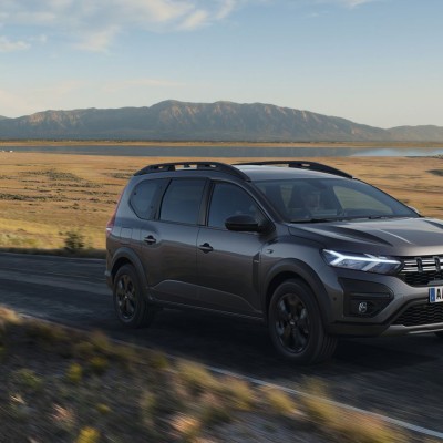 Νέο Dacia Jogger Hybrid 140: Το πρώτο υβριδικό Dacia
