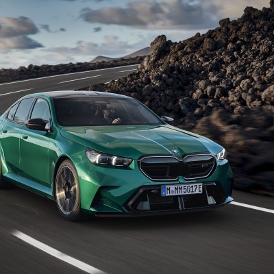 Αυτή είναι η νέα BMW M5 με V8 4.4 lt και Plug-In Hybrid τεχνολογία - Η πρώτη τιμή