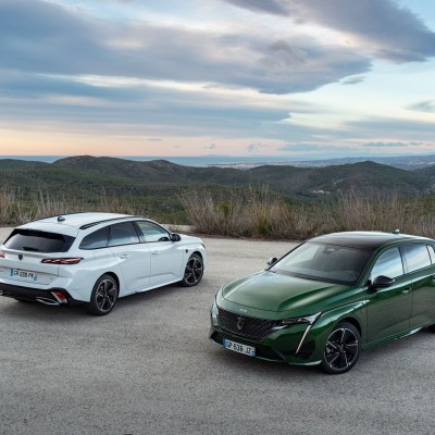 Στην Ελλάδα το υβριδικό Peugeot 308 που καίει 4,7 lt/100km – Τιμή