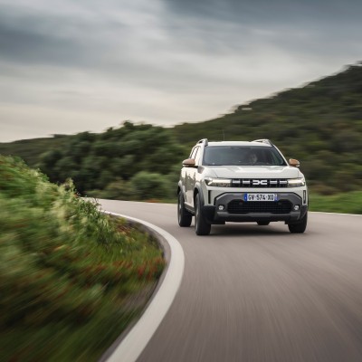 Δοκιμή Dacia Duster Hybrid 140 PS: Της μεταμορφώσεως