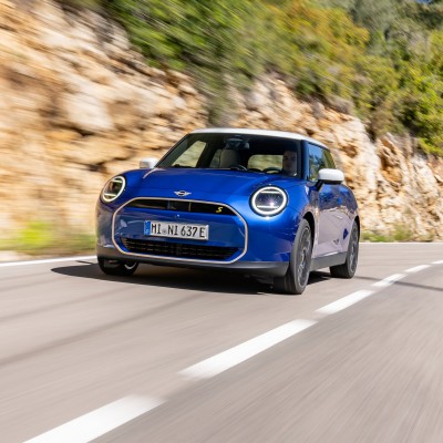 Δοκιμή MINI Cooper SE - Χαρισματική απλότητα