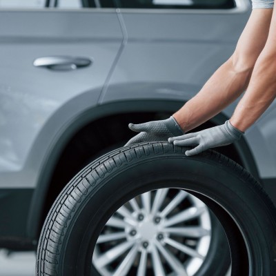 Το ελαστικό που πρέπει να βάλεις τώρα στο αυτοκίνητό σου!