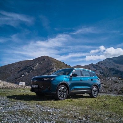 Δοκιμή Chery Tiggo 7 PHEV: Κλείνει το μάτι στον ανταγωνισμό