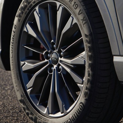 Υβριδικό premium SUV με μηδενικά τέλη κυκλοφορίας και φόρος πολυτελούς διαβίωσης μόλις 100€!