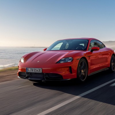 Έφτασε Ελλάδα η Porsche των 383.000 ευρώ - Μόνο τα έξτρα κοστίζουν 128.000 €