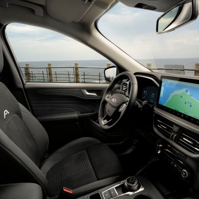 Το ολοκληρωμένο υβριδικό SUV με αυτονομία 900 km – Έχει φόρο πολυτελούς διαβίωσης μόλις 100 ευρώ!