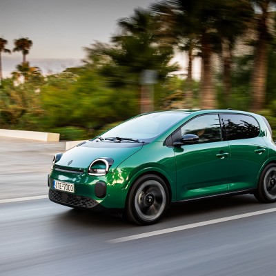 Δοκιμή Renault Twingo E-Tech: Checkmate!