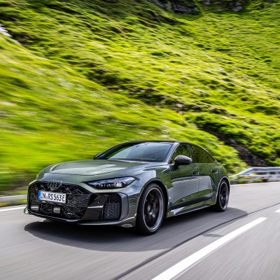 Mε Audi RS 5 Sedan στο Grossglockner - Cheat code!