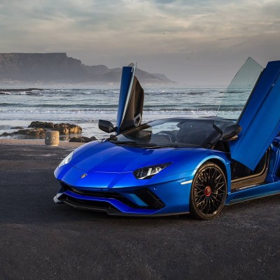 Γιατί οι πόρτες των Lamborghini ανοίγουν προς τα πάνω - Έτσι ξεκίνησαν όλα