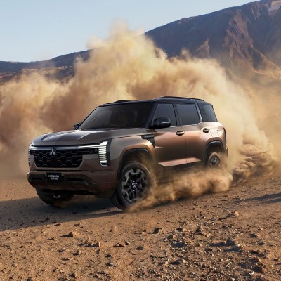 To Mitsubishi Pajero επέστρεψε επίσημα – Και αυτό είναι το μεγάλο του «όπλο»