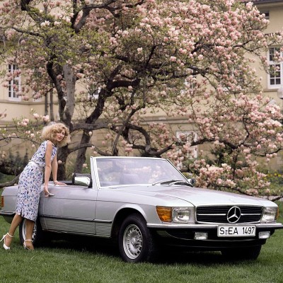 Mercedes SL (107 series)