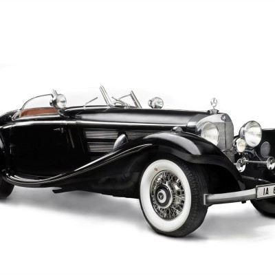 7 εκατομμύρια ευρώ για 4 Mercedes-Benz