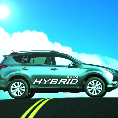 Υβριδικό Toyota RAV4 υπό σκέψη