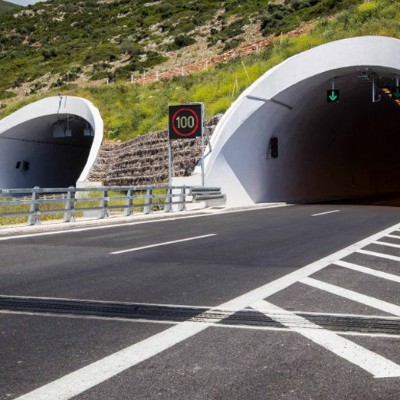 Σε ένα χρόνο έτοιμες οι σήραγγες των Τεμπών